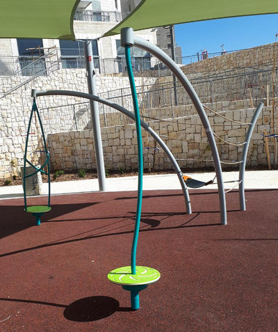 Psagot Playgrounds Carob Multi-Spinner - springy stepping surface center detail