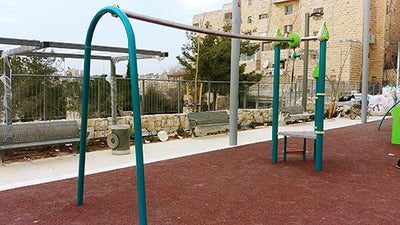 Psagot Playgrounds Henderson - zip line with triangular launch platform and steel cable