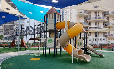 Psagot Playgrounds Colorado Springs - bridge connecting towers