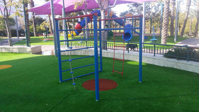 Psagot Playgrounds 4-Way Fitness - square climbing and gripping fitness station