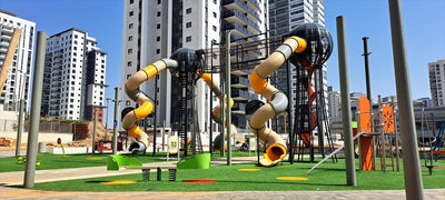 Psagot Playgrounds Double Bubble B - children navigating the structure