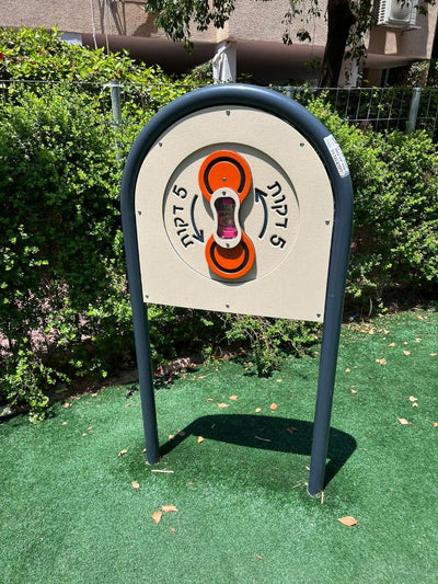 Psagot Playgrounds Play Panel - close-up of durable construction and design