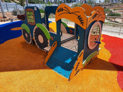 Psagot Playgrounds Scoop Tractor - close-up of play features