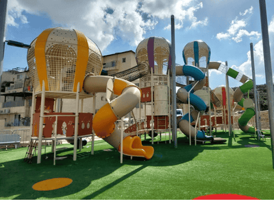 Psagot Playgrounds Balloons 4 - accessible stairs and toddler slide