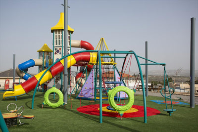 Psagot Playgrounds San Francisco E - 3-in-1 play system with towers and pyramid for ages 5-12