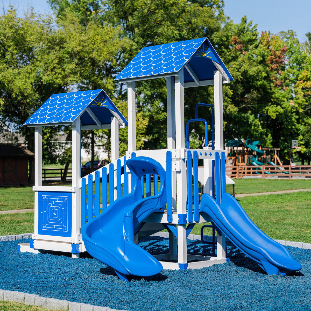 King-Swings-Commercial-Playgrounds-Pioneer-Left-Side