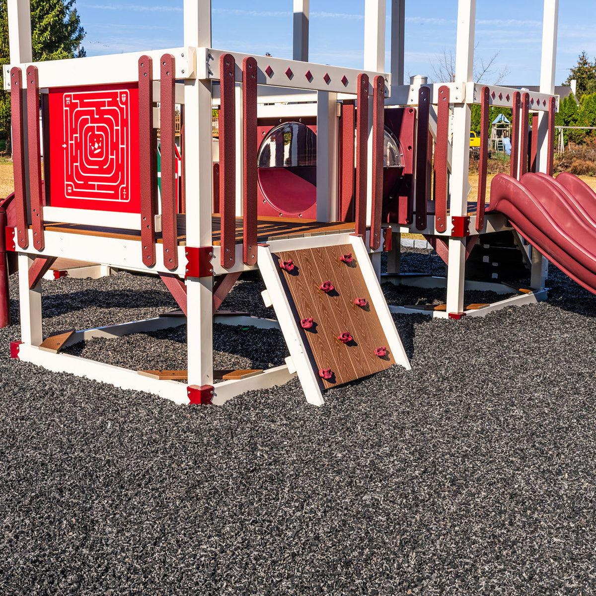King-Swings-Commercial-Playgrounds-Trail-Blazer-Rock-Wall