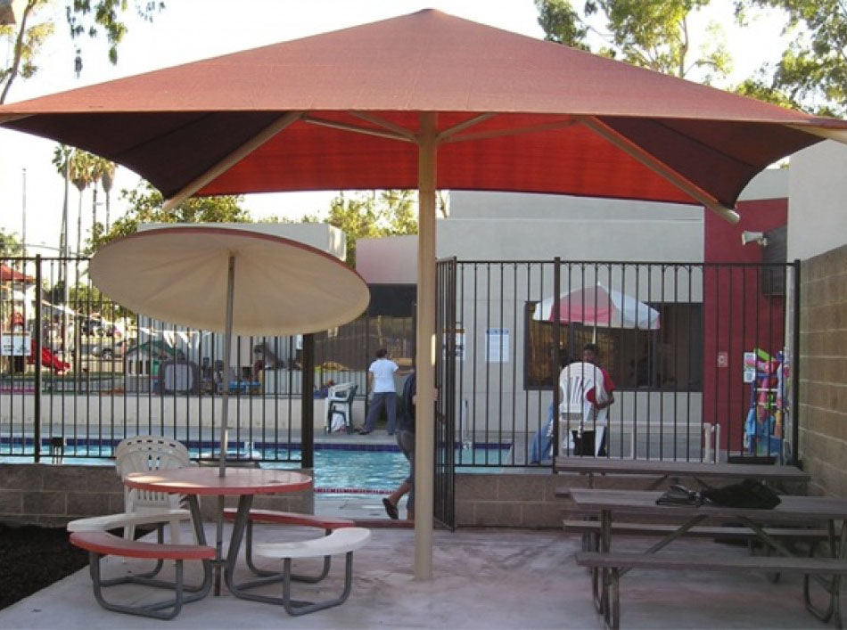 Playground-Equipment-Commercial-Shading-Square-Single-Column-FabricShade-Red