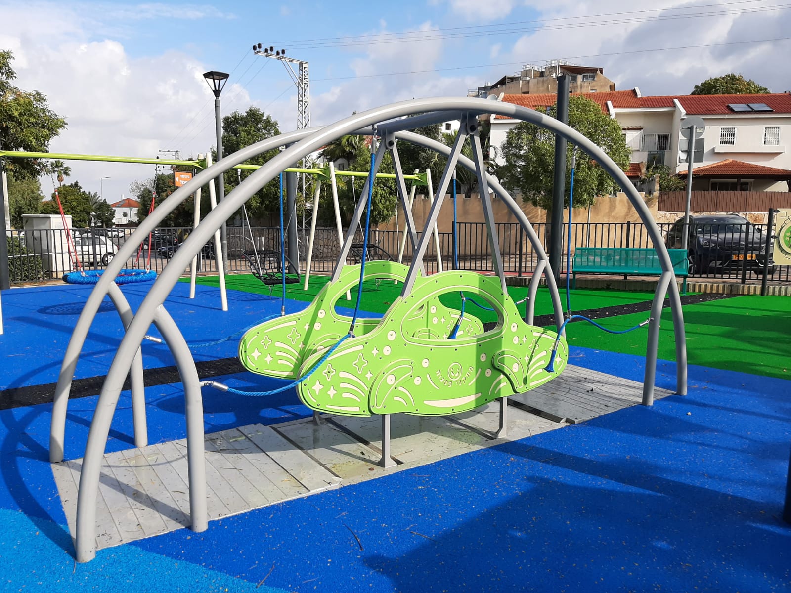 Psagot-Commercial-Playgrounds-Inclusive-Space-Swing-2443-Build
