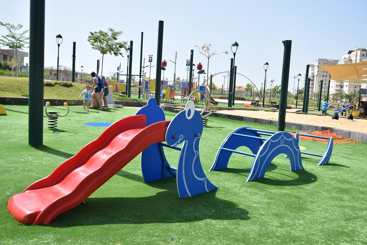 Psagot-Commercial-Playgrounds-Serpent-Slide-Build-Side-Right