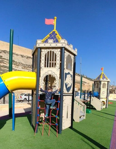 Psagot-Commercial-Playgrounds-Trenton-Build-Tower-1