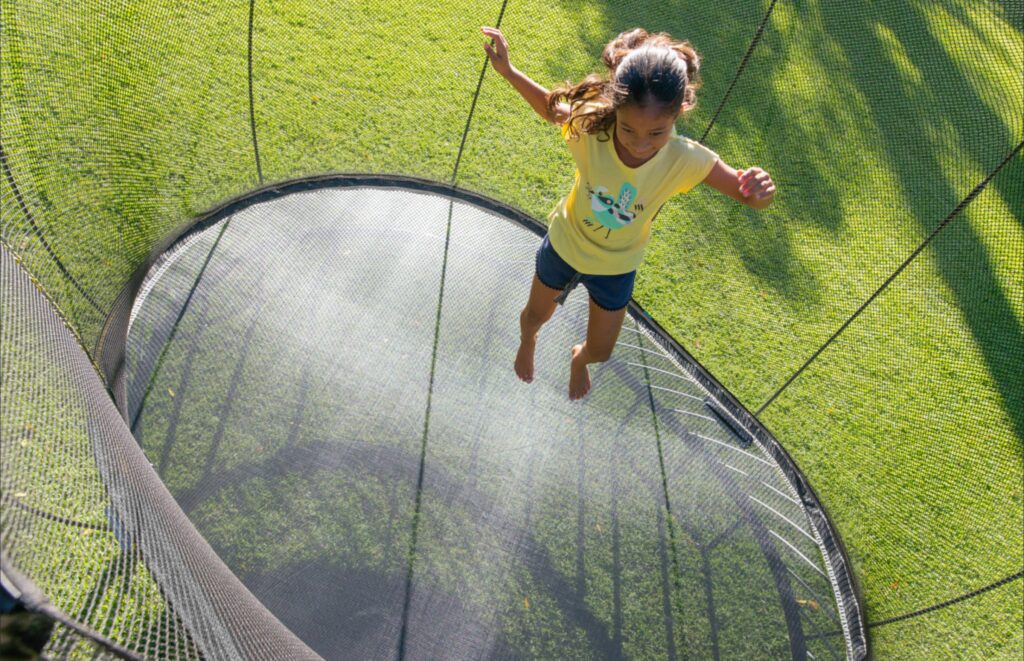 Springfree-8ft-x-11ft-Medium-Oval-Trampoline-Top-Kid