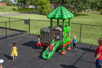 Ultra-Play-Discovery-Center-Seedling-w-Roof-Natural-Outside