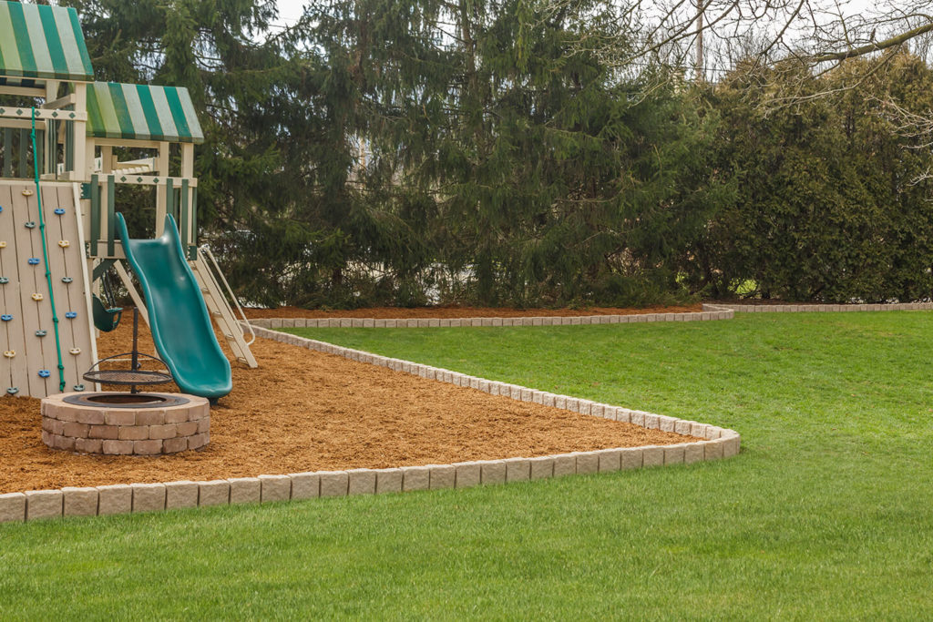King Swings Beauta Landscape Edging - NJ Swingsets