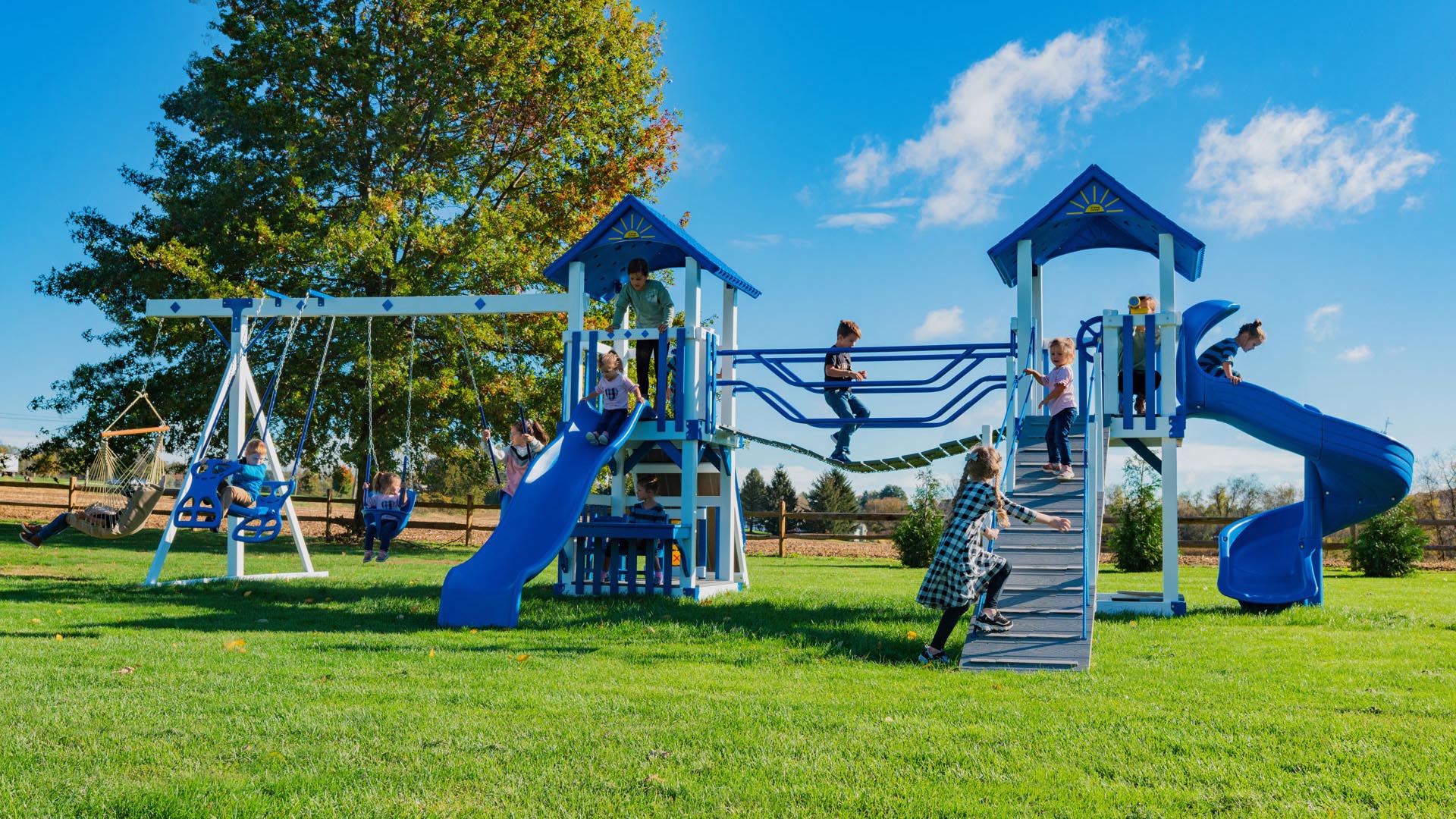 King Swings Space Walk Vinyl Swing Set - NJ Swingsets